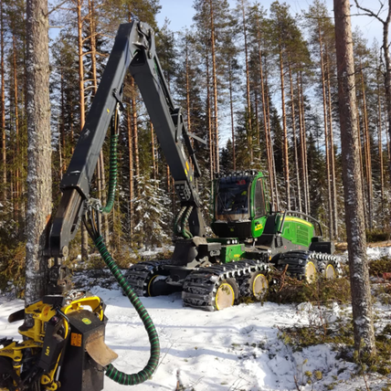 harvesteri metsässä