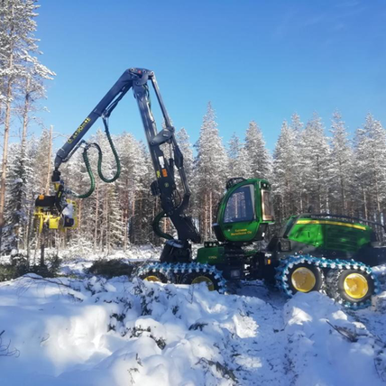 kainuun metsäkone puunkorjuu